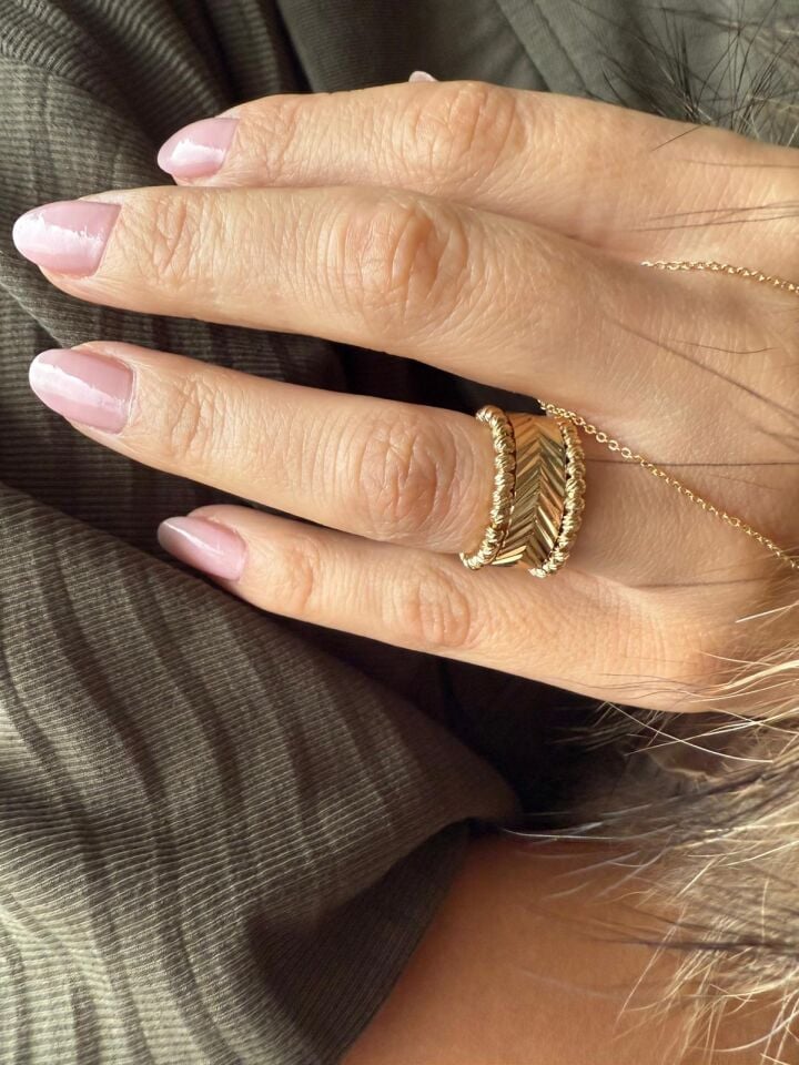 Dorika Taşlı Yüzük